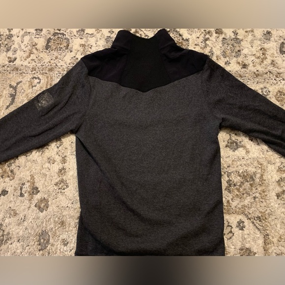 Under Armour long sleeve zip up - Picture 3 of 3